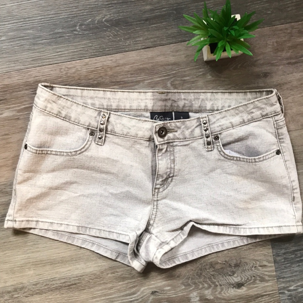 City streets size 9 jean shorts